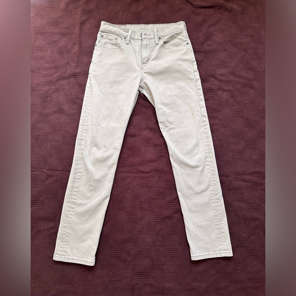 Levi’s khaki denim pants W29 L 32 fits women 24-25 straight leg fit